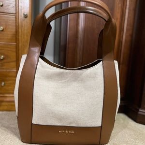 Michael Kors Marlon Large Shoulder Tote Naturalacorn